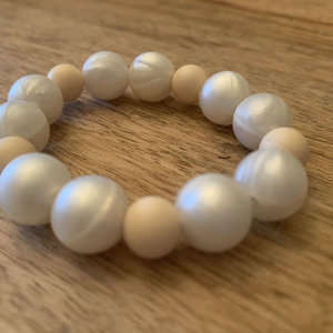Stretch Bracelet Shimmery Faux Pearl - Kids Play Bracelet, Silicone Bracelet, Little Girl Gift, Dress Up, Pretend Play, Birthday Present