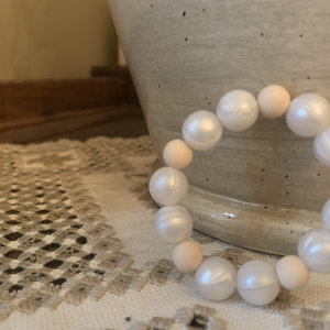 Stretch Bracelet Shimmery Faux Pearl - Kids Play Bracelet, Silicone Bracelet, Little Girl Gift, Dress Up, Pretend Play, Birthday Present