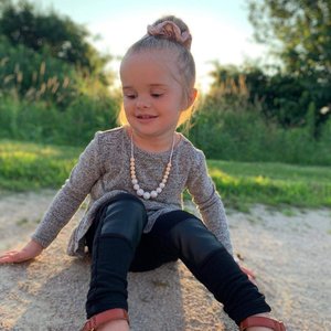 Pearl Play Necklace - Silicone Pearl Beads, Girl Jewelry, Toddler Necklace, Kid Fidget Necklace, Sensory Jewelry, Little Girl Gift, Dress Up