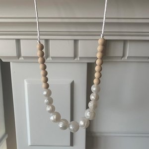 Necklace MOMMY Pearl - Silicone Beads, Valentine's Day, Sensory Jewels, Birthday Girl Present, Dress Up, Mother's Day, Mom Gift