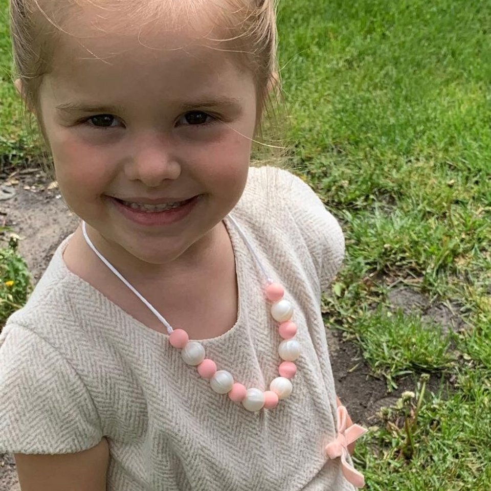 Play Necklace PinkNPearl - Silicone Pearl, Girl Jewelry, Toddler Necklace, Fidget Necklace, Sensory Necklace, Little Girl Gift, Dress Up