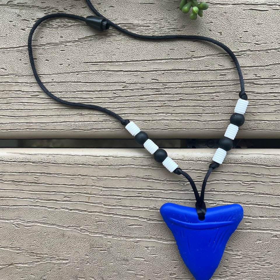 Shark Tooth Necklace BLUE - Play Breakaway Beads, Kids Fidget Toy, SharkTooth Silicone, Boy Gift, Birthday, Beach Jewelry, Accessory