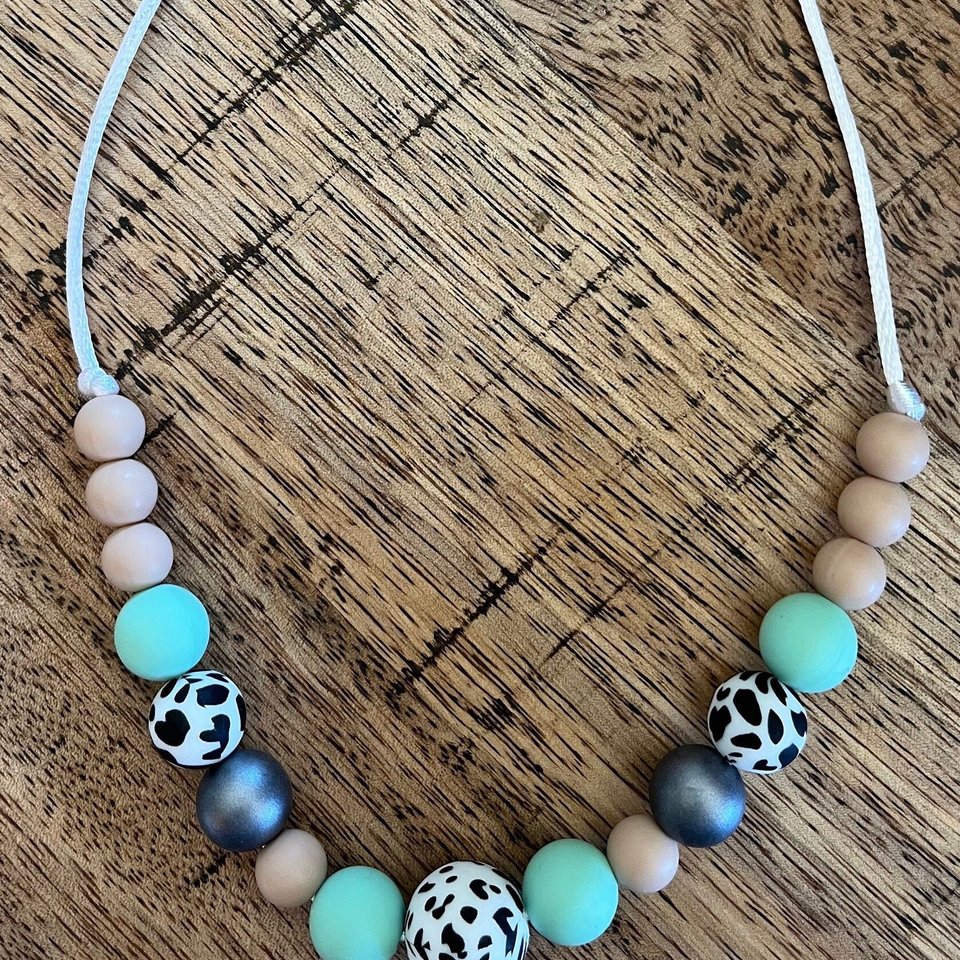 Play Necklace {MINTYMOO} silicone bead fidget jewelry, breakaway clasp, travel accessory for kids, birthday gift, dress up