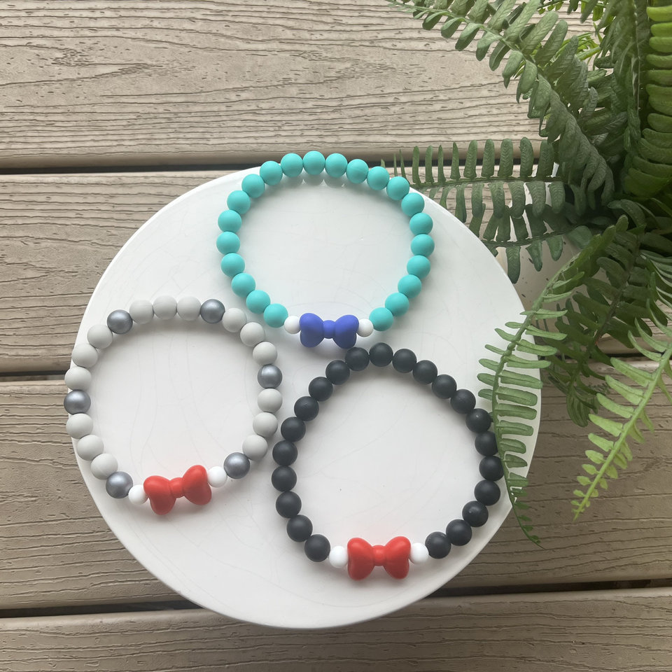 Designer Kitty Necklace {tuxedoBOW} - Stretch Collar, Silicone Beads, New Kitten Jewels, Cat Pearls, Pet Accessory, Rescue Shelter Gift