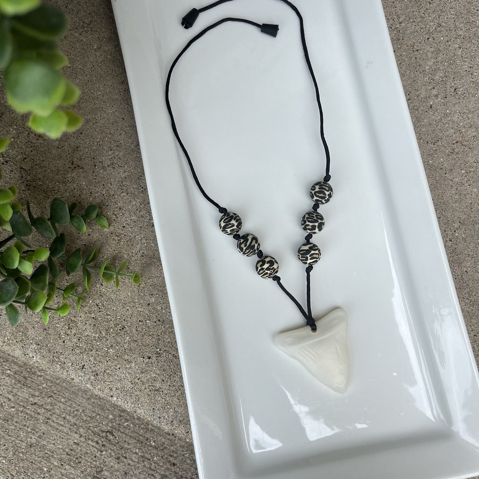 Dog Necklace {SHARKTOOTHDOG} - Silicone Bead Collar, Breakaway Clasp, Boy Dog, Beach Bum, Beachcomber, SharkTooth, Accessory, Gift