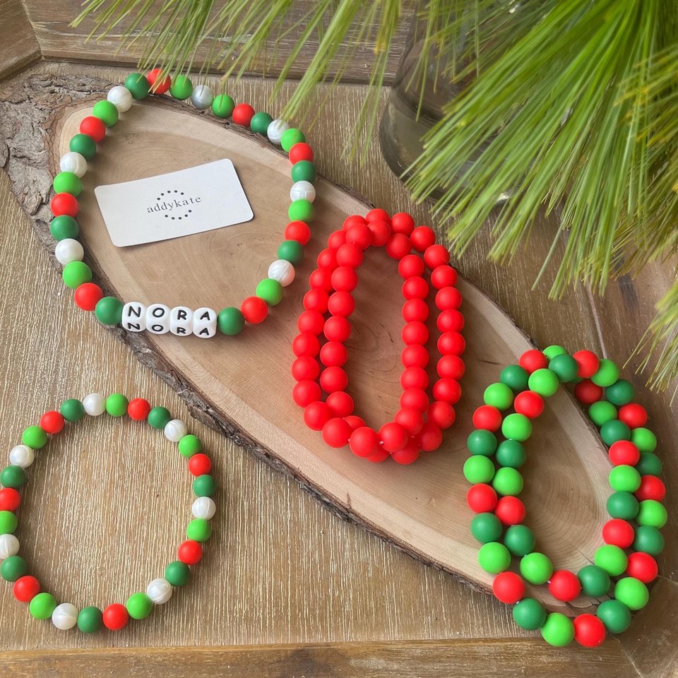 Kitty Necklace {MISTLETOE} Designer - Elastic Stretch Jewelry, Silicone Beads, Cat Collar, New Kitten, Photo Prop, Accessory, Pet Present